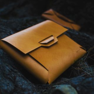 Detail of nature♾💡 #geometry #rightline #origamiart #crossbodybag #naturleather #naturcolor #czech #brandidentity...